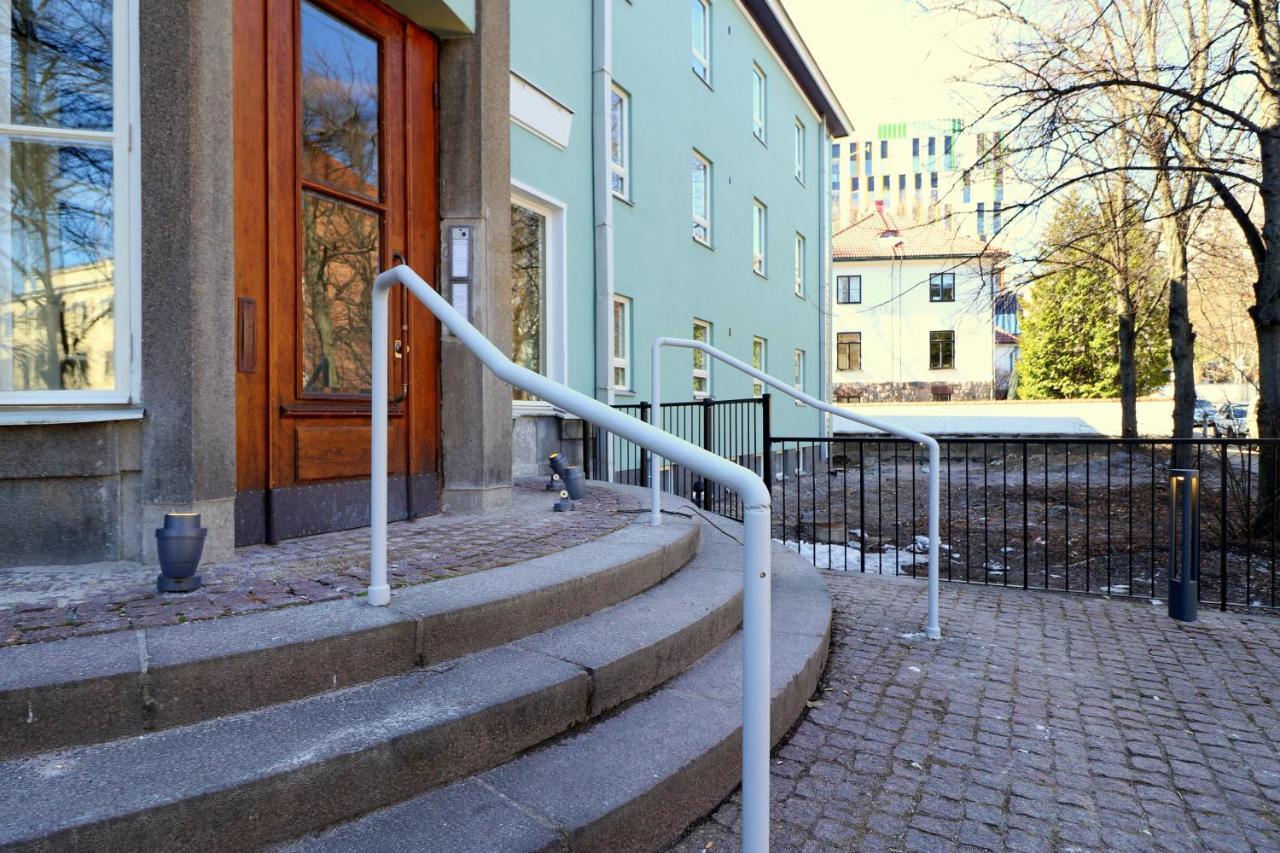 Forenom Serviced Apartments Helsinki Toeoeloe Екстериор снимка